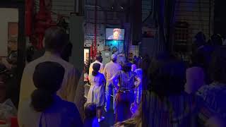 Let me entertain you 🌹