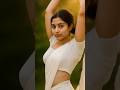 Super Hot Woman In A White Saree Shorts Saree Desilook