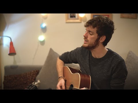 Here comes the sun (The Beatles) cover by Andrés Macnamara