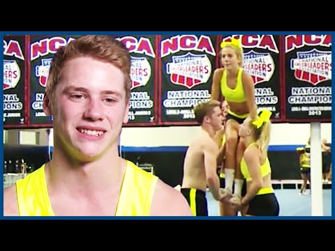 Cheerleaders Season 3 Ep. 2 - The Kiwi