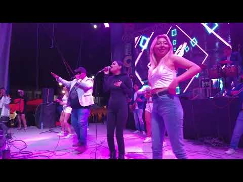 Yo quiero tus Besos- Grupo Dezkontrol ft Yanet Guadalupe en vivo