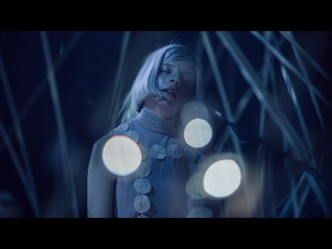 P3 Gull 2015: Aurora - "Running with the wolves"