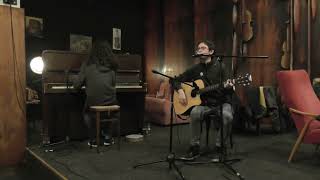 Video Dogs in the park - Tunnel (live and acoustic)