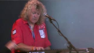 SAGA - Someone Should - Switzerland Aug 2016