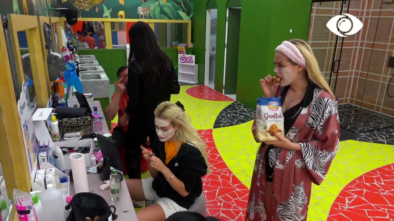 Jori nis emisionin 'Surrati i Bukur'/ I ftuar Vis Pupa