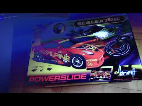 MongoTV_906  - Kommer 3 kasser Scalextric Racerbane for 500 kr