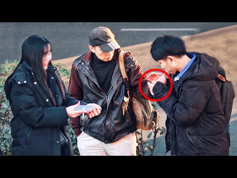 社會實驗：當中學生在街頭借火，路人的反應令人反思！