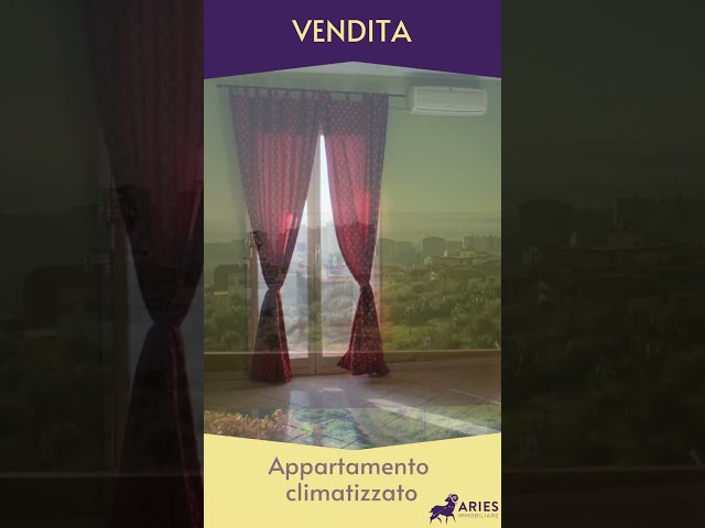 Librino, ampio appartamento con vista mare