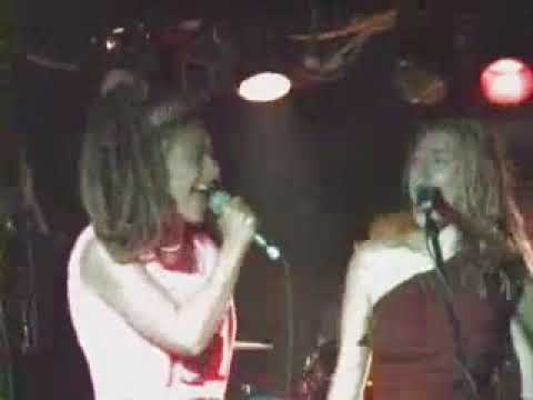 Ari Up - World of Grown-ups (Live)