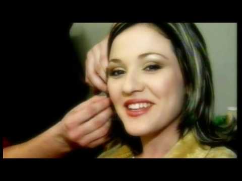 Urimi i fundvitit, 2002 - "We are the World"