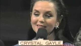Crystal Gayle - don&#39;t it make my brown eyes blue