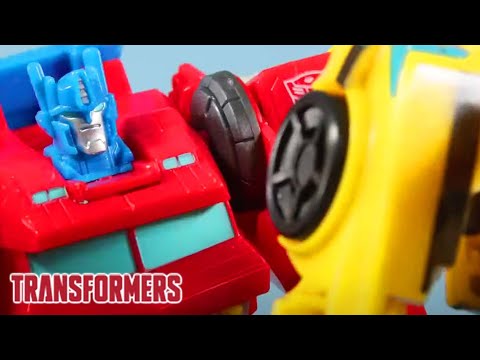 Optimus Prime Fights Bumblebee! | NEW Stop Motion | FULL Episode | Transformers Official
