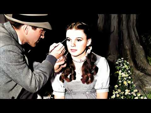 The Wizard Of Oz: Rare Behind the Scenes Colorized Production Photos 💫