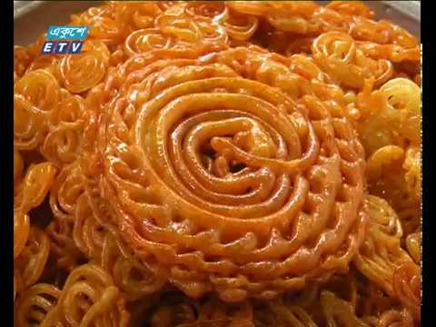 জমে উঠেছে রাজধানীর বেইলি রোডের ইফতার বাজার