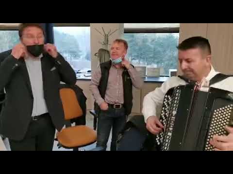 RTS 1.01.2022 Bojan Nesic i urednici tv iznenadili gospodina Jovana Memedovica