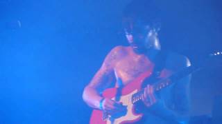 Biffy Clyro - Hero Management (live @ Glasgow Barrowlands Nov 2 2009)