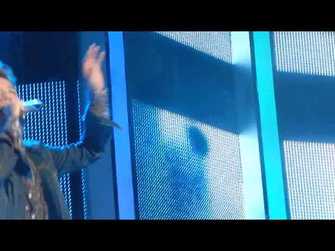 BIG BANG - Hands Up SG50