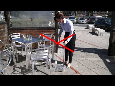 Ergonomic broom. Escoba ergonómica