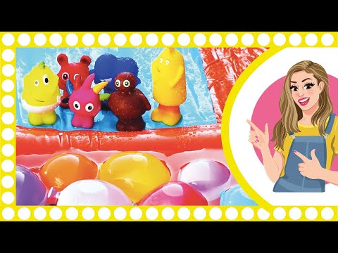 Babblarna lär sig färger med vattenballonger i rutschkana - Milda Matilda