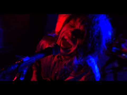 Video thumbnail for Между Молотом и Наковальней (Between the Hammer and the Anvil)