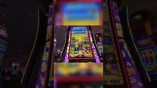 Big Win on Slot Machine: Free Spins and Retriggers!