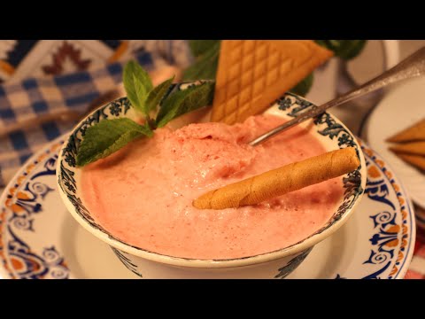 Homemade Strawberry Ice Cream