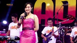 Download lagu Ambyar // YENI INKA // DI TINGGAL PAS SAYANG SAYANGE // NEW ADELLA mp3