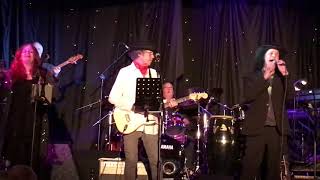 Sad Cafe’ On with the show