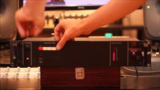 Video thumbnail for Roland Dimension-D SDD-320 Vintage Analog Stereo Chorus. by Retrosonic Pro Audio