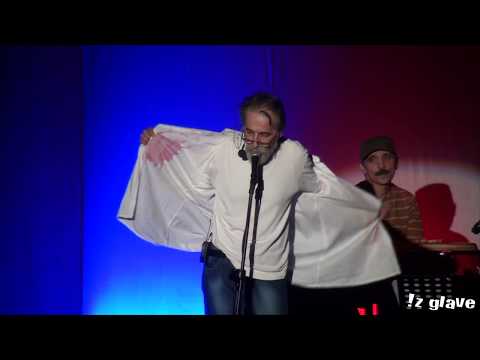 Iz glave: Krvava košulja