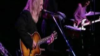 Cheap Trick - I Don&#39;t Love Here Anymore (live)