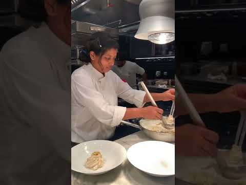 Let me show you how to swirl a Pasta !