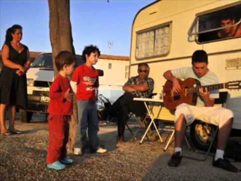 " Les gens du voyage "  Yvan Le Bolloc'h Album Ma guitare s'appelle reviens 2006