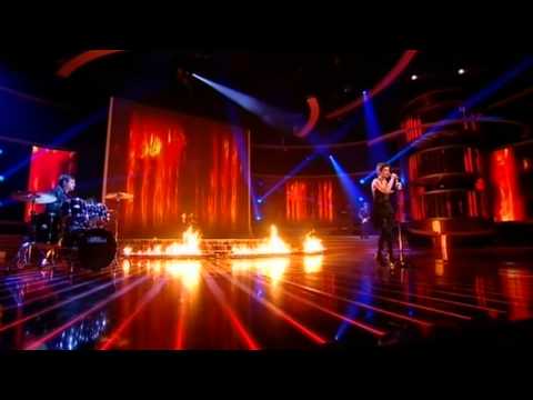 Katie Waissel sings Sex On Fire - The X Factor Live show 8 (Full Version)