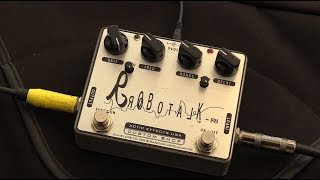 Video thumbnail for Xotic Effects ROBOTALK-RI Pedal Demo by Julio Reyes