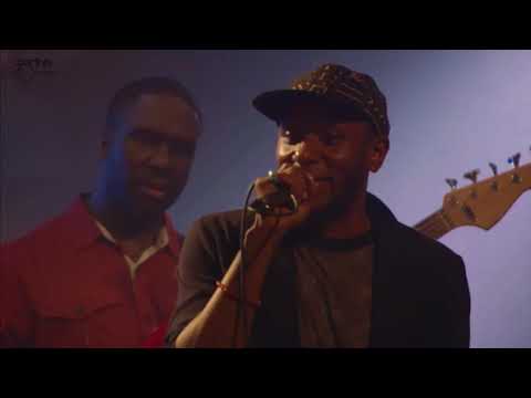 Auditorium MosDef Glasper Live