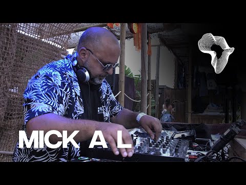 MICK-AL | Swell Meets Lorosae