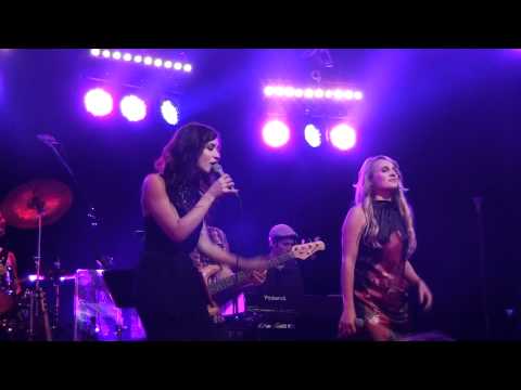 Double Trouble @10 jaar Q Music 12-11-2011 - airplanes