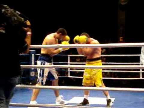 George Arias vs Emilio Zarate em 20/ 11/ 2010 (9th to end rounds)