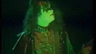 Kiss God Of Thunder Live 1977 With Drum Solo