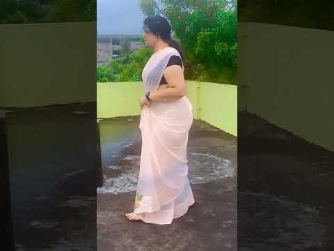 aunty in saree. #aunty #saree