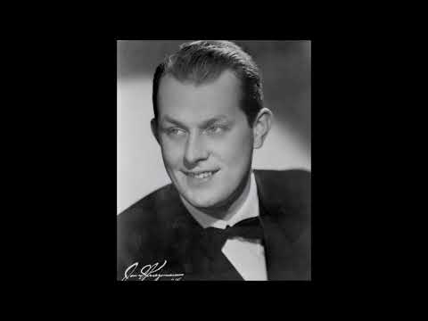 Vaughn Monroe - Racing With The Moon