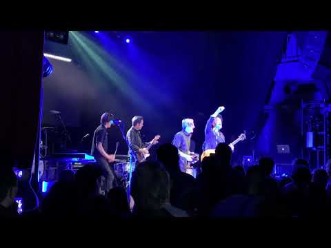 Switchfoot - The Shadow Proves the Sunshine (Live)