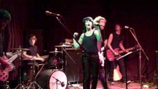 The Leftovers and Holly Nunan as Joan Jett and the Blackhearts 