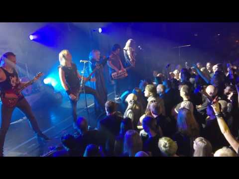 BATTLE BEAST - Far From Heaven (Live)