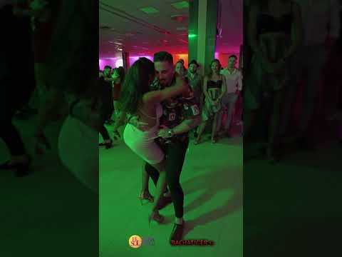 Daniel Sanchez - Bachata Social Dance with beatiful girl on El Sol Salsa Festival
