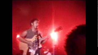 Eric Lapointe : Laisse-Moi Seul