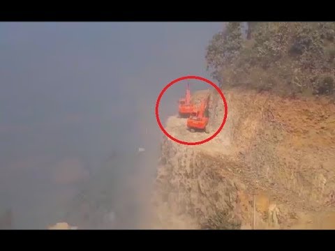 Heavy Equipment Excavators Accident &amp Incredible Trucks Fails