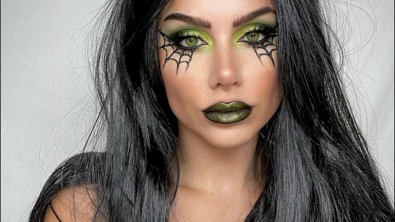 Witch Makeup Tutorial | Easy Halloween Makeup 2022 🕸️🕷️🖤🧙🏻‍♀️