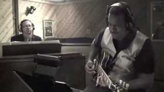 Mike Arroyo Jazz Organ Trio - His Eye Is On The Sparrow / El Cuidara de mi